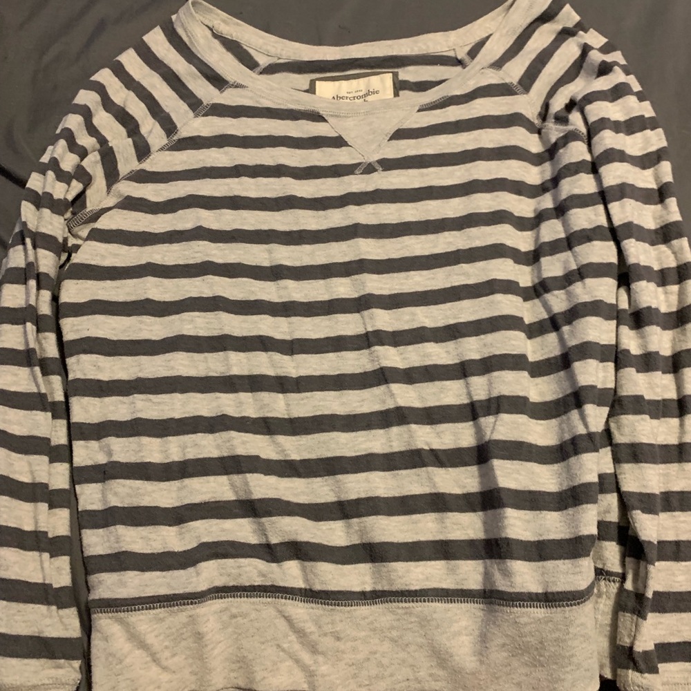 Striped crew neck sweatshirt